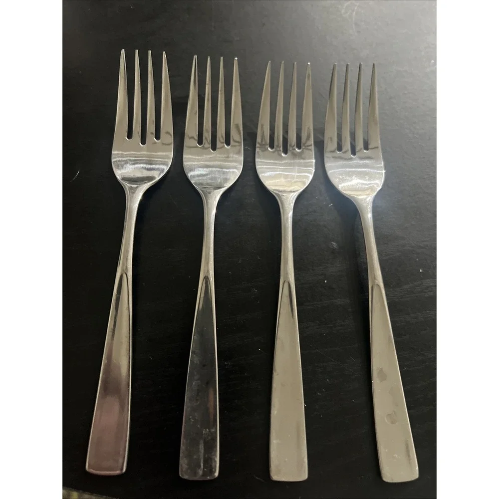 Rogers Stanley Roberts Allison-Korea (4)Salad Forks Stainless Steel 6 1/2